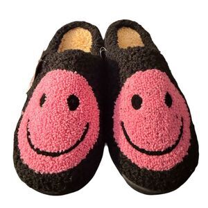 NWT Sugar & Spice Women's Happy Face Comfy Slippers Black/Pink Size S (5-6)